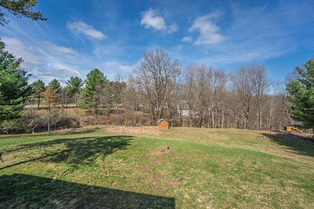 S1509 Canary Court, La Valle, WI 53941