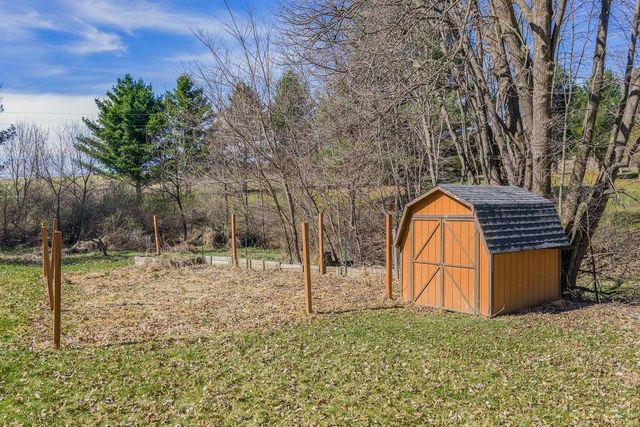 S1509 Canary Court, La Valle, WI 53941