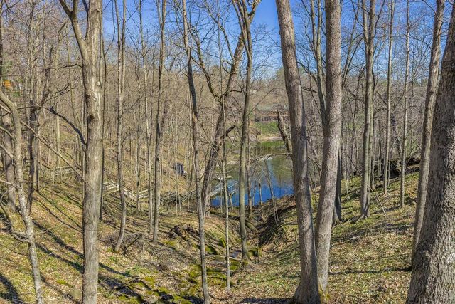 S1509 Canary Court, La Valle, WI 53941