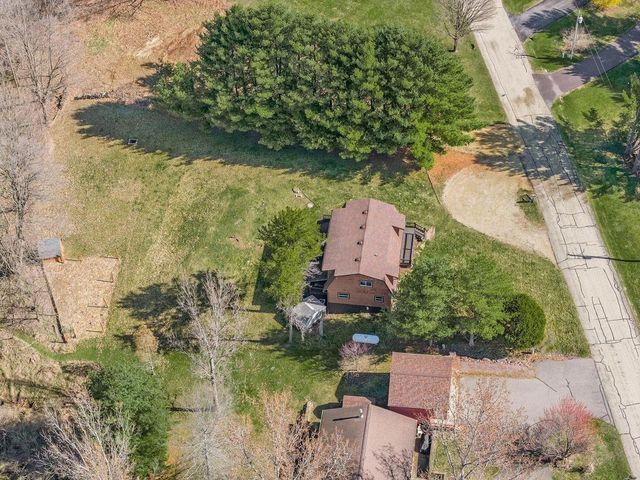 S1509 Canary Court, La Valle, WI 53941