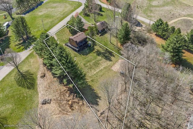 S1509 Canary Court, La Valle, WI 53941