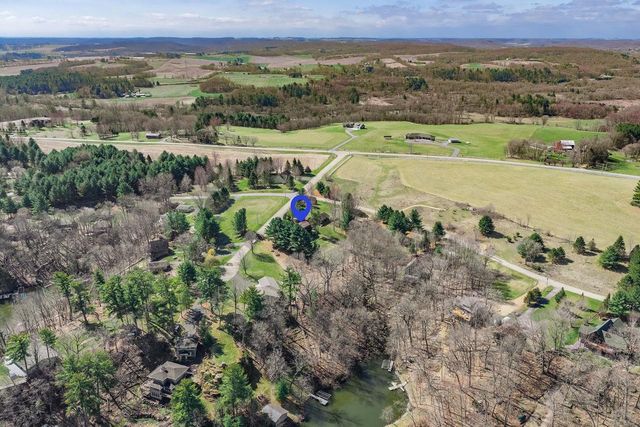 S1509 Canary Court, La Valle, WI 53941