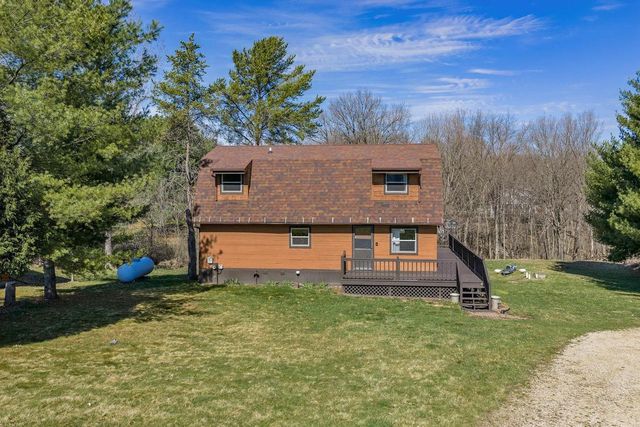 S1509 Canary Court, La Valle, WI 53941