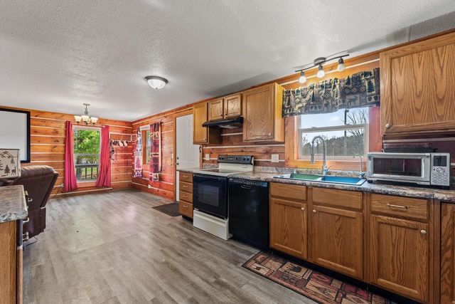 S1509 Canary Court, La Valle, WI 53941