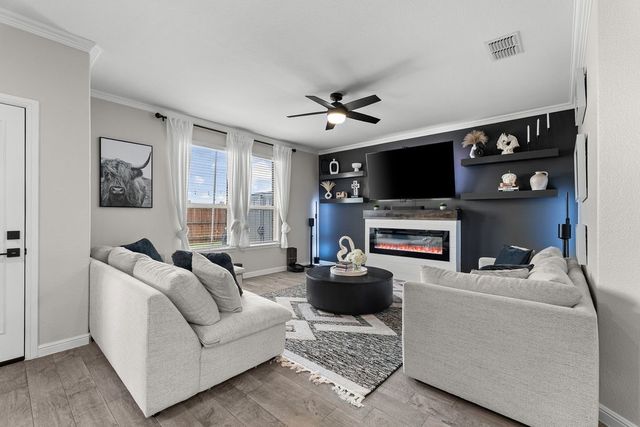 124 Wagon Mound, Waxahachie, TX 75167
