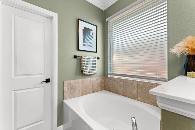 124 Wagon Mound, Waxahachie, TX 75167