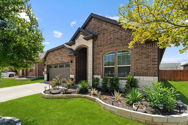 124 Wagon Mound, Waxahachie, TX 75167