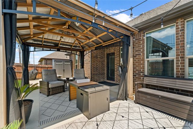 124 Wagon Mound, Waxahachie, TX 75167