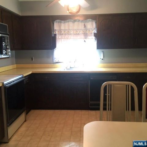 633 Totowa Road, Totowa, NJ 07512