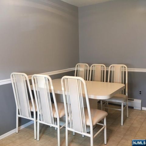 633 Totowa Road, Totowa, NJ 07512