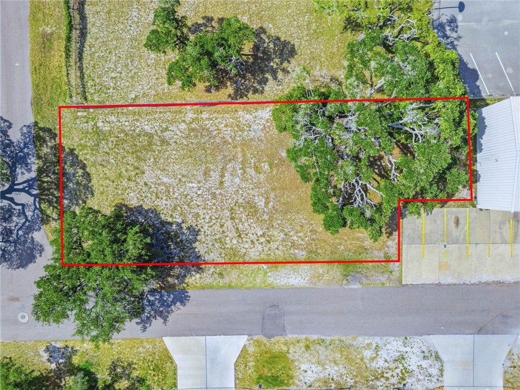 2220 Hwy 35 N, Rockport, TX 78382 — exterior