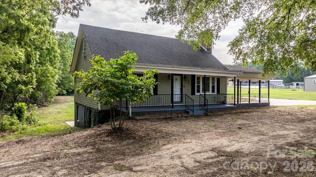 1002 Ramseur Road, Bessemer City, NC 28016