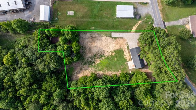 1002 Ramseur Road, Bessemer City, NC 28016