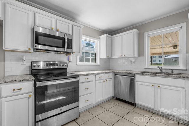 1002 Ramseur Road, Bessemer City, NC 28016