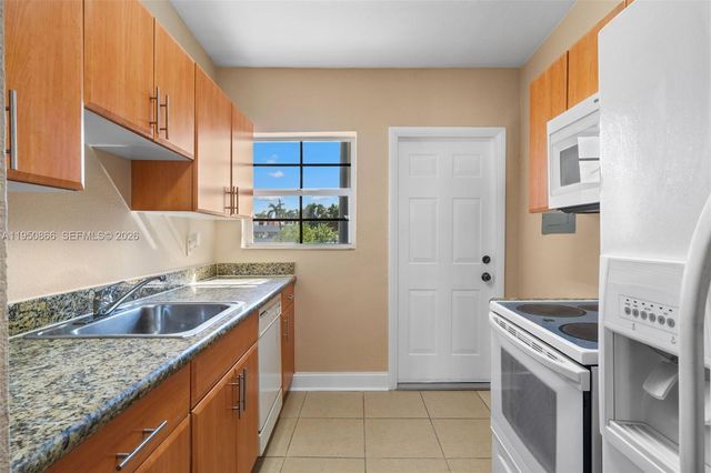 9725 Bay Harbor Ter 24, Bay Harbor Islands, FL 33154