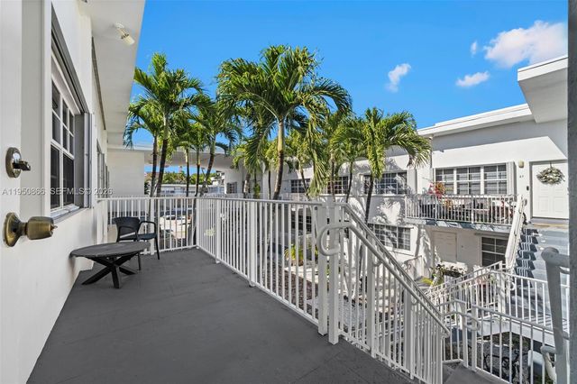 9725 Bay Harbor Ter 24, Bay Harbor Islands, FL 33154