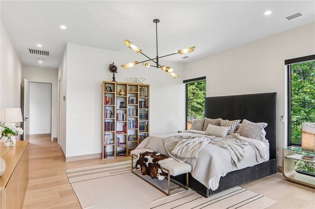 810 Lake View Court, Salem, SC 29676