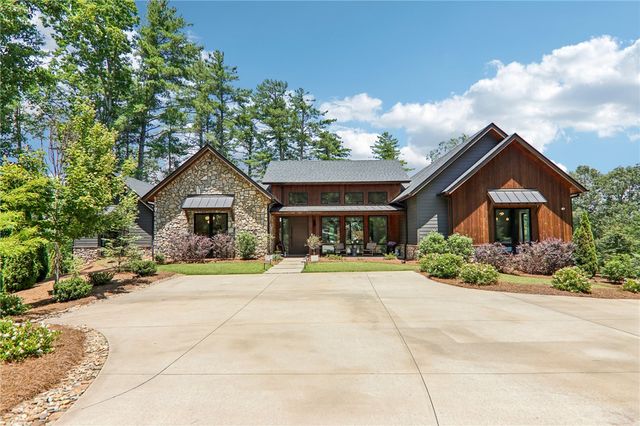 810 Lake View Court, Salem, SC 29676