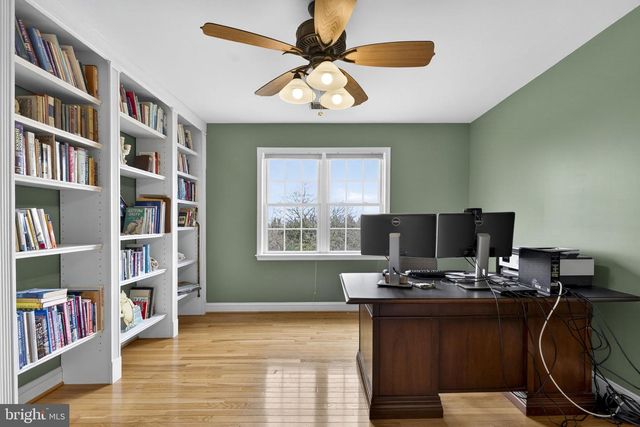 17 SHAMROCK LN, Charles Town, WV 25414