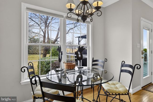 17 SHAMROCK LN, Charles Town, WV 25414