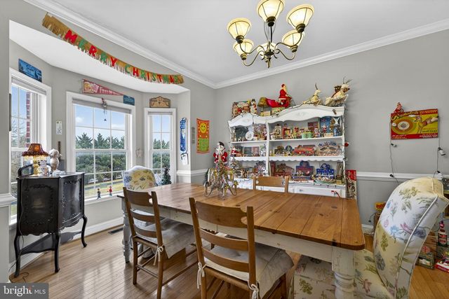 17 SHAMROCK LN, Charles Town, WV 25414