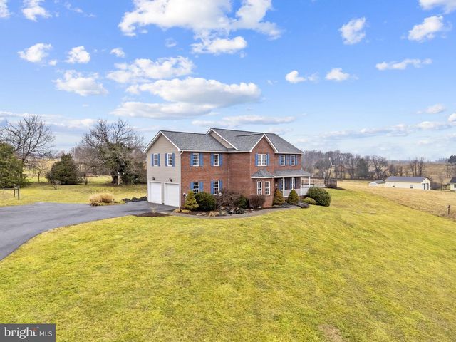 17 SHAMROCK LN, Charles Town, WV 25414