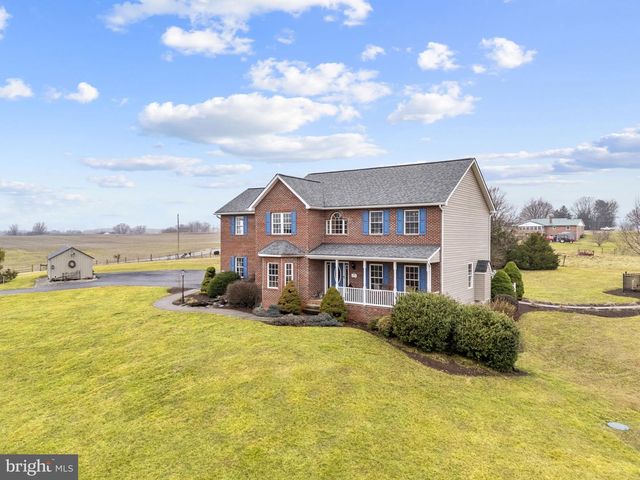 17 SHAMROCK LN, Charles Town, WV 25414