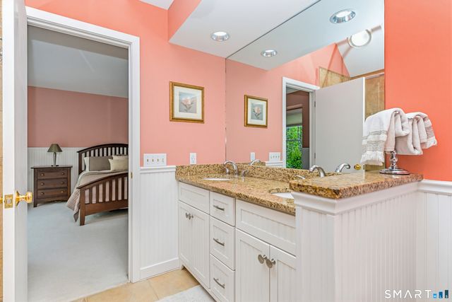 9 Brooks Lane, Essex, CT 06442