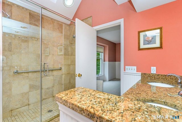 9 Brooks Lane, Essex, CT 06442