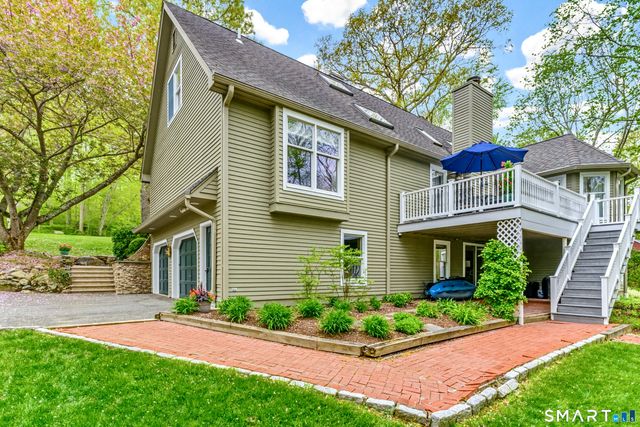9 Brooks Lane, Essex, CT 06442