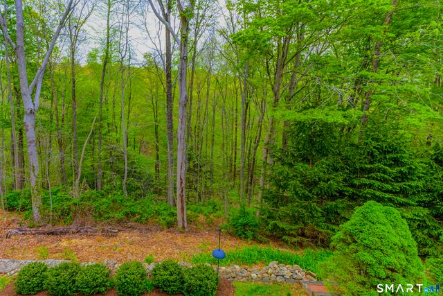 9 Brooks Lane, Essex, CT 06442