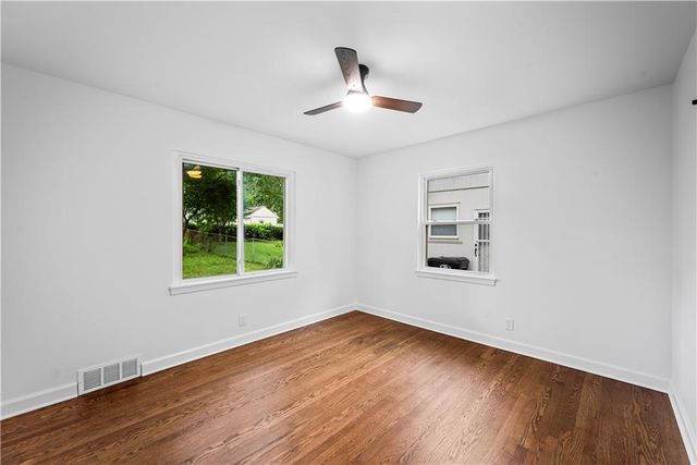 3331 S Arlington Avenue, Independence, MO 64052