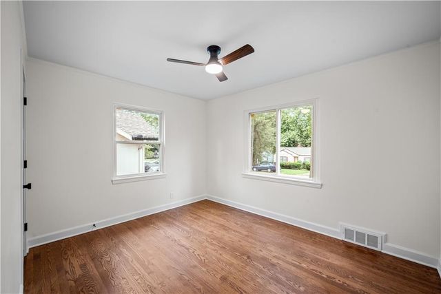 3331 S Arlington Avenue, Independence, MO 64052