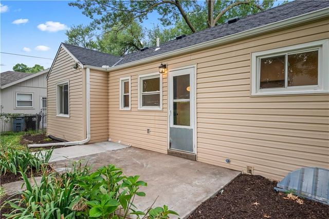 3331 S Arlington Avenue, Independence, MO 64052