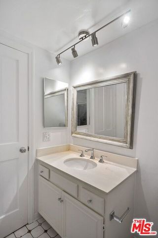 17099 Palisades Circle, Pacific Palisades (los Angeles), CA 90272