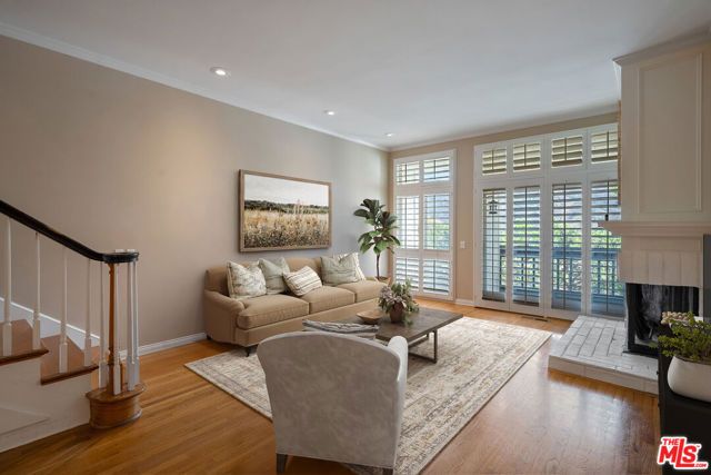 17099 Palisades Circle, Pacific Palisades (los Angeles), CA 90272