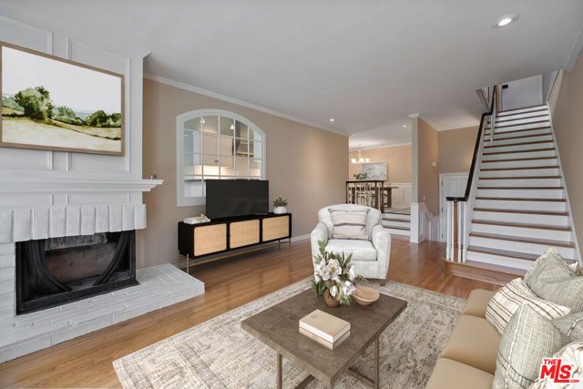 17099 Palisades Circle, Pacific Palisades (los Angeles), CA 90272