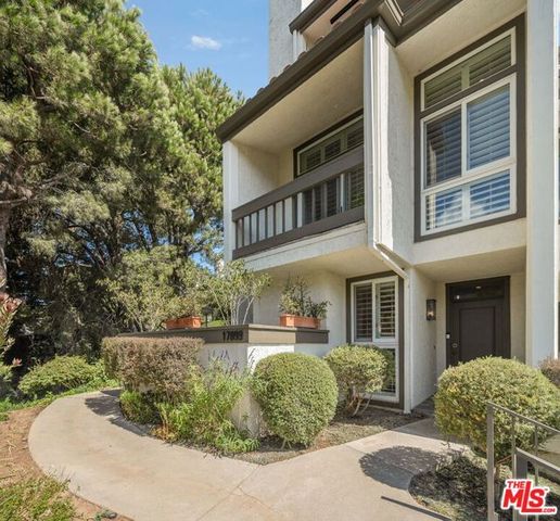17099 Palisades Circle, Pacific Palisades (los Angeles), CA 90272