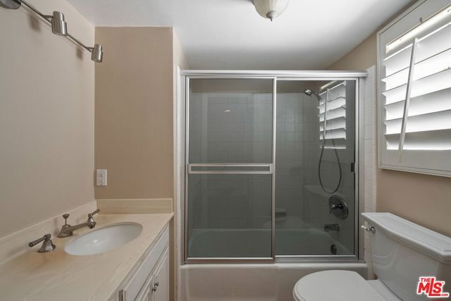 17099 Palisades Circle, Pacific Palisades (los Angeles), CA 90272