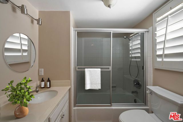 17099 Palisades Circle, Pacific Palisades (los Angeles), CA 90272