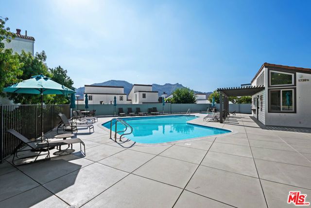 17099 Palisades Circle, Pacific Palisades (los Angeles), CA 90272