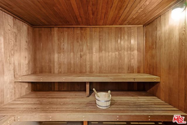 17099 Palisades Circle, Pacific Palisades (los Angeles), CA 90272