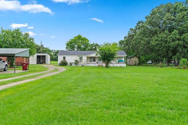 214 Harris Lane, Yantis, TX 75497