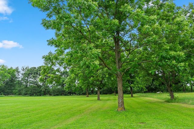214 Harris Lane, Yantis, TX 75497