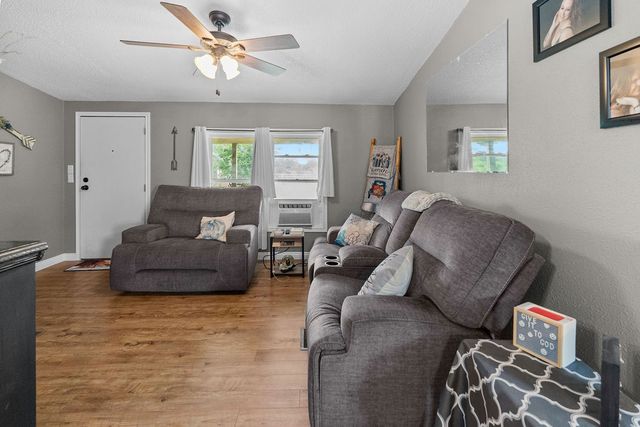 214 Harris Lane, Yantis, TX 75497