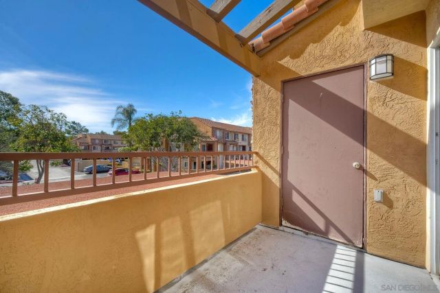 15383 Maturin Dr 221, San Diego, CA 92127