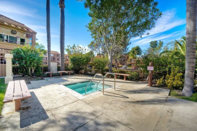 15383 Maturin Dr 221, San Diego, CA 92127