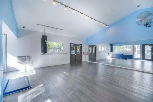 15383 Maturin Dr 221, San Diego, CA 92127