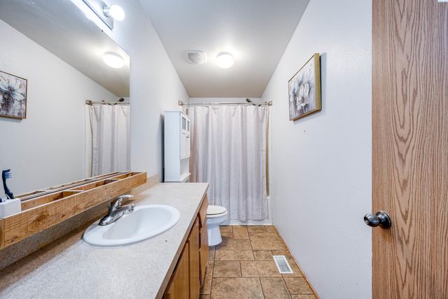 107 N B St, Albion, WA 99102