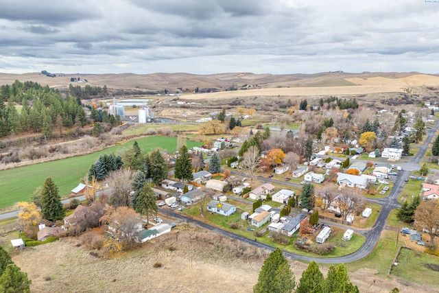 107 N B St, Albion, WA 99102